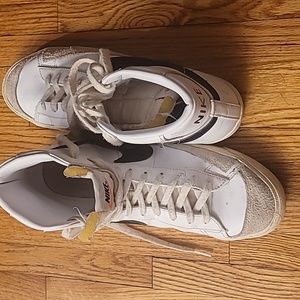 Nike Mid Blazer 77 WHT/Black